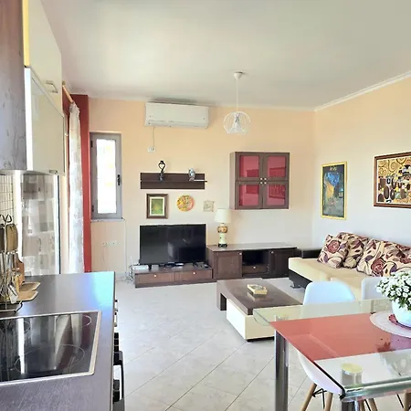 Dream View In Apartment *