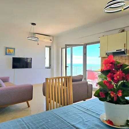 Dream View In Apartment