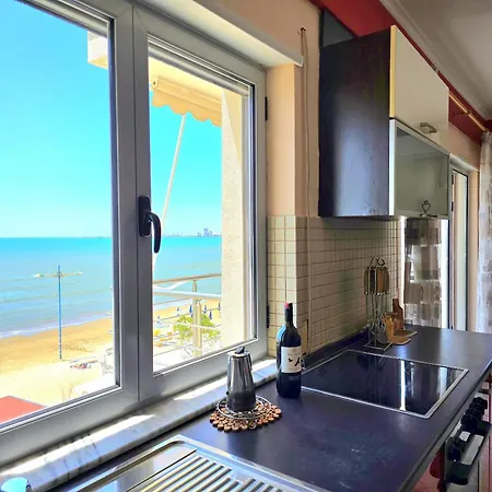 Dream View In Apartment *